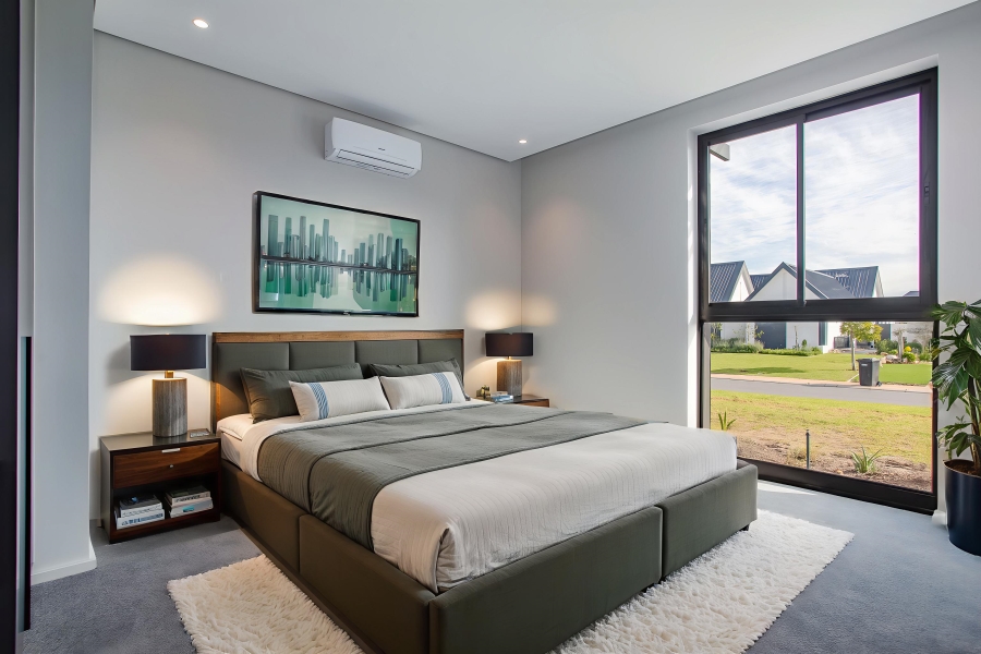 4 Bedroom Property for Sale in Pearl Valley at Val de Vie Western Cape